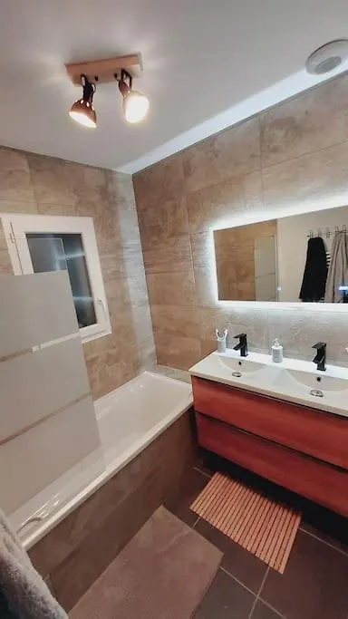 Maison Neuve Proche Station De Ski, 10 Couchages, Tout Confort Granieu Villa