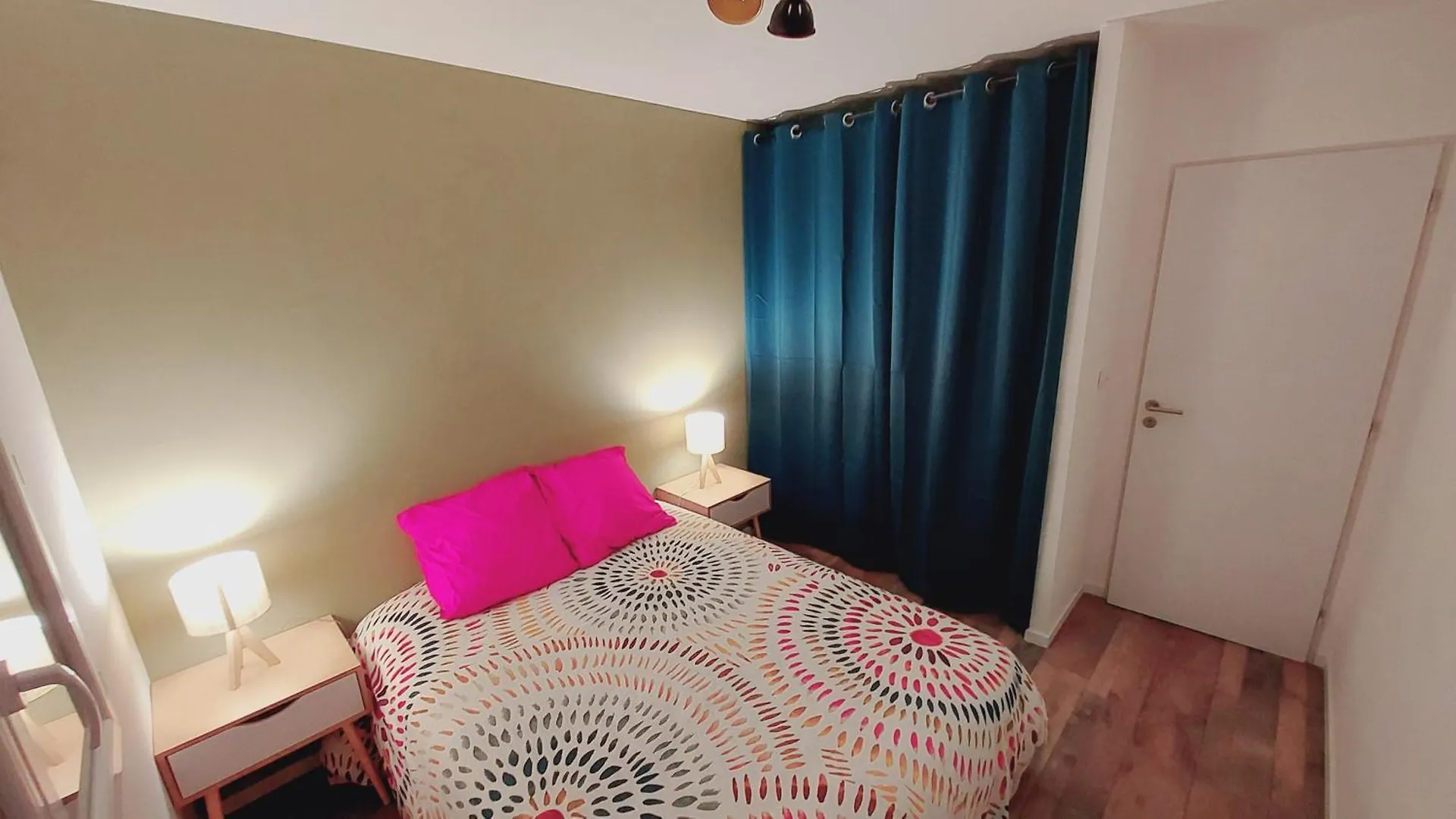 Maison Neuve Proche Station De Ski, 10 Couchages, Tout Confort Granieu France